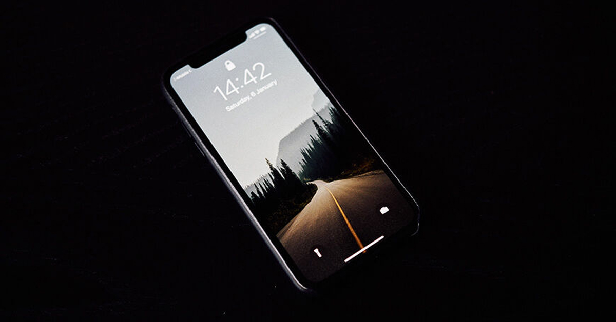 Tips Menghilangkan Notifikasi Musik di Layar Kunci iPhone, Gampang Banget!